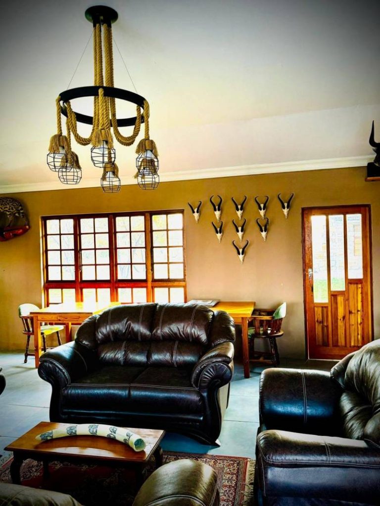 cradock lodge lounge